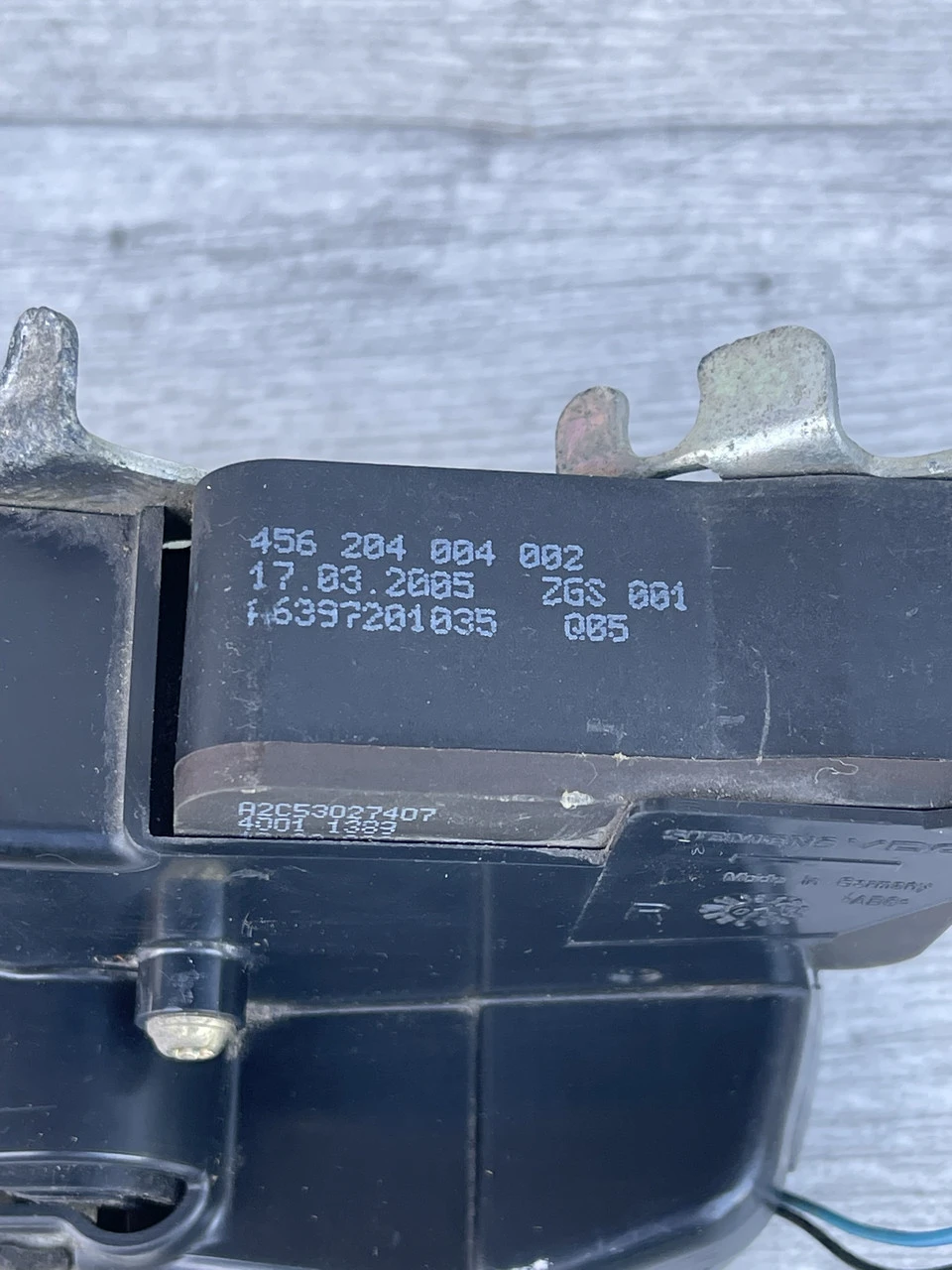 Замок дверей передній правий Mercedes Vito 639 Мерседес Віто 639 A6397201035 - фото 1