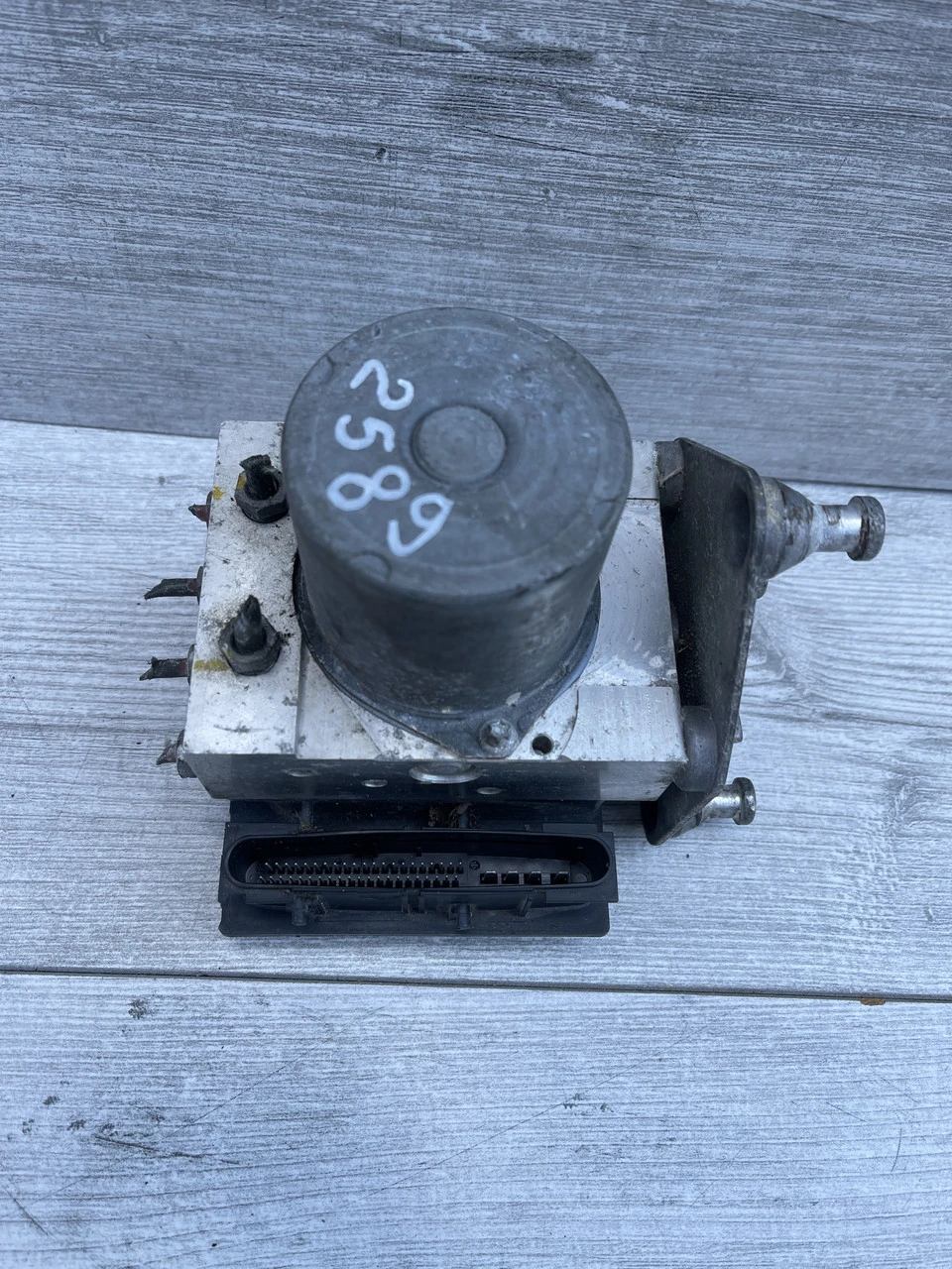 Блок керування ABS АБС Mercedes Sprinter 906 Volkswagen Crafter A0014462589 - фото 1