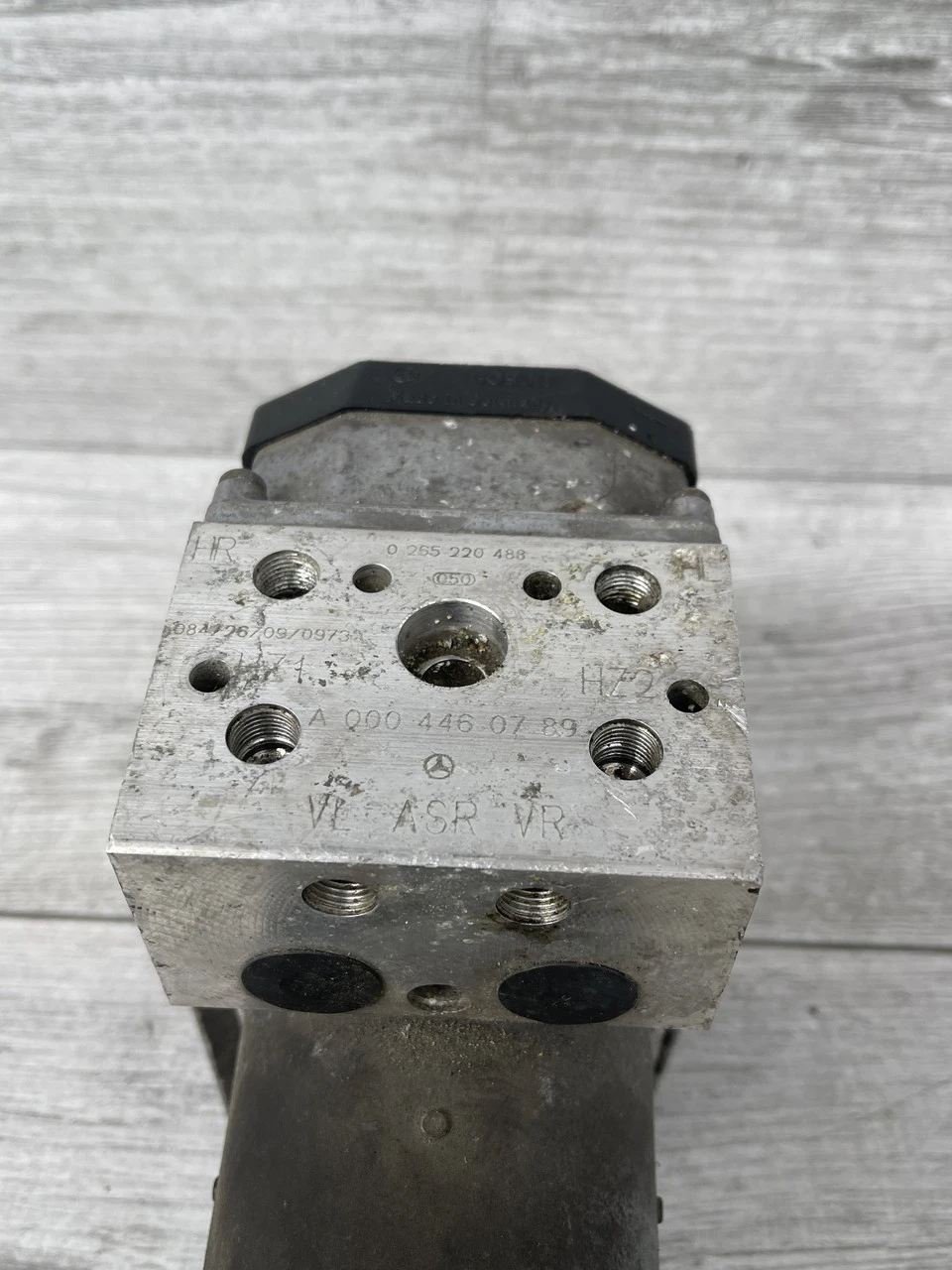 Блок керування ABS Mercedes Sprinter 1995-2006 Volkswagen LT A0004460789 - фото 4