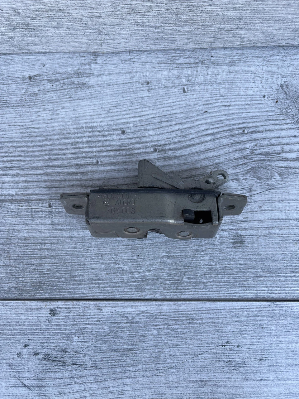 Замок зсувних дверей верхній лівий Mercedes Sprinter 906 Volkswagen Crafter 2006-2016 A9067300435 - фото 2