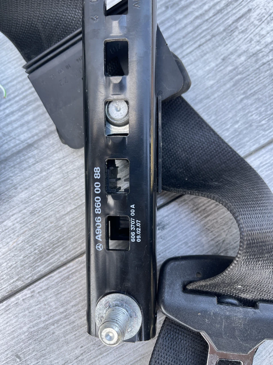 Ремінь безпеки передній правий/лівий Volkswagen Crafter Mercedes Sprinter 906 2006-2015г 601384300 - фото 3