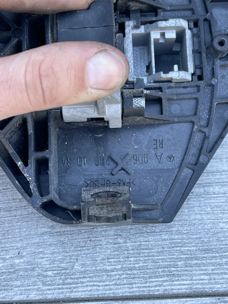 Ручка дверей передня права Volkswagen Crafter Mercedes Sprinter 906 A9067601034 - фото 3