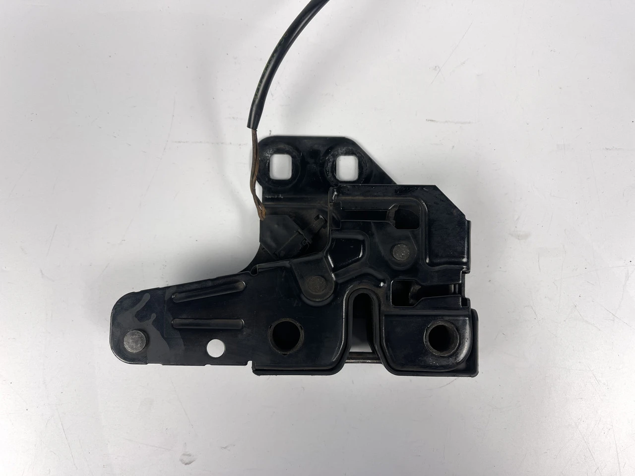 Замок капота передний Audi A6 C6 Audi A6 C6 Разборка - фото 2