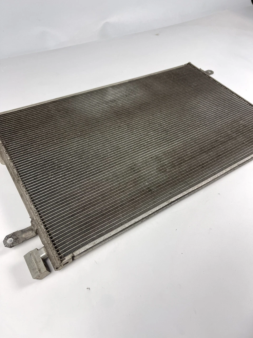 Радіатор кондиціонера Audi A6 C6 Аудіо А6 С6 Розбірка - фото 2