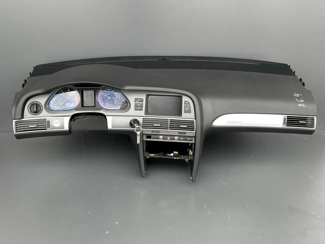 Торпеда Audi A6 C6 передня панель канцоль Ауді А6 С6 | ZAVTO.market