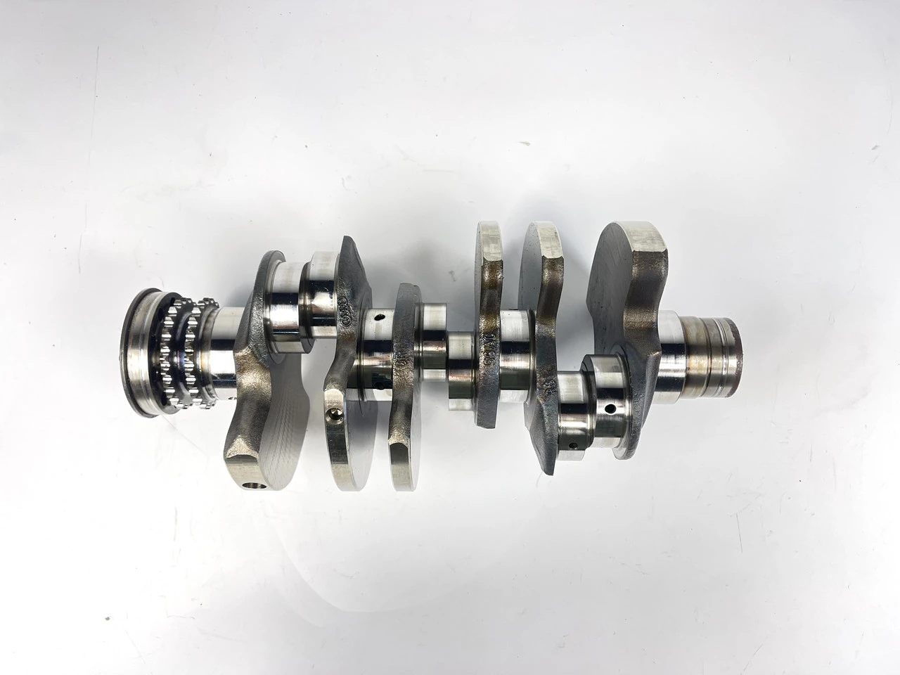Колінвал Audi A6 C6 2.7 BPP колінвал Audi A6 C6 Розбірка | ZAVTO.market