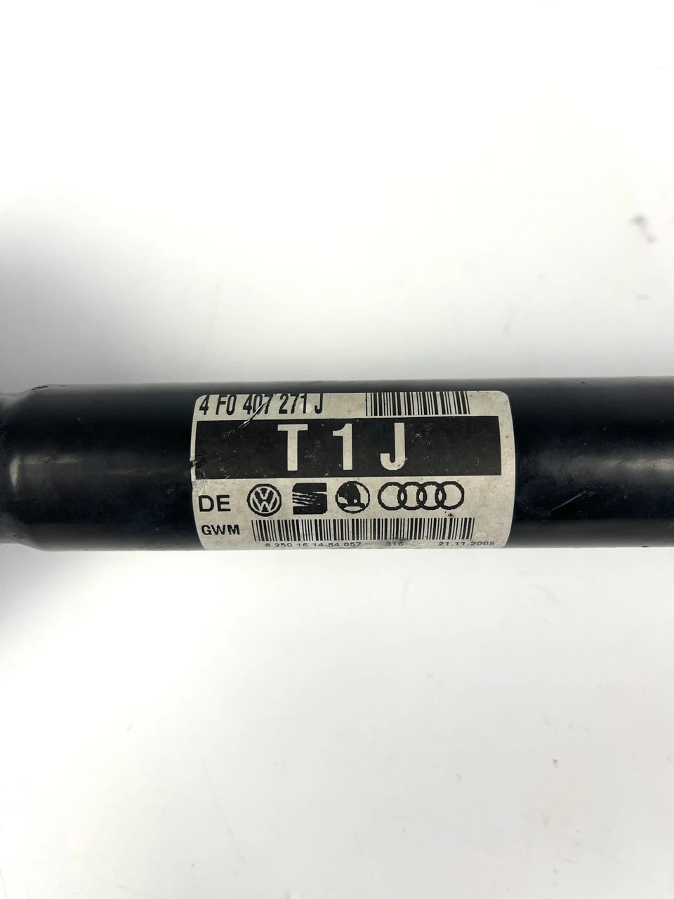 Напівось передня ліва Audi A6 C6 2.7 3.0 напівось Audi A6 C6 4F0407271J - фото 1