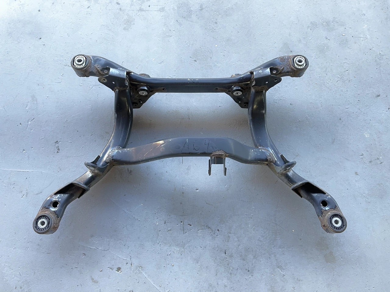 Балка задньої підвіски Audi A6 C6 2004-2011 підрамник Audi A6 C6 | ZAVTO.market