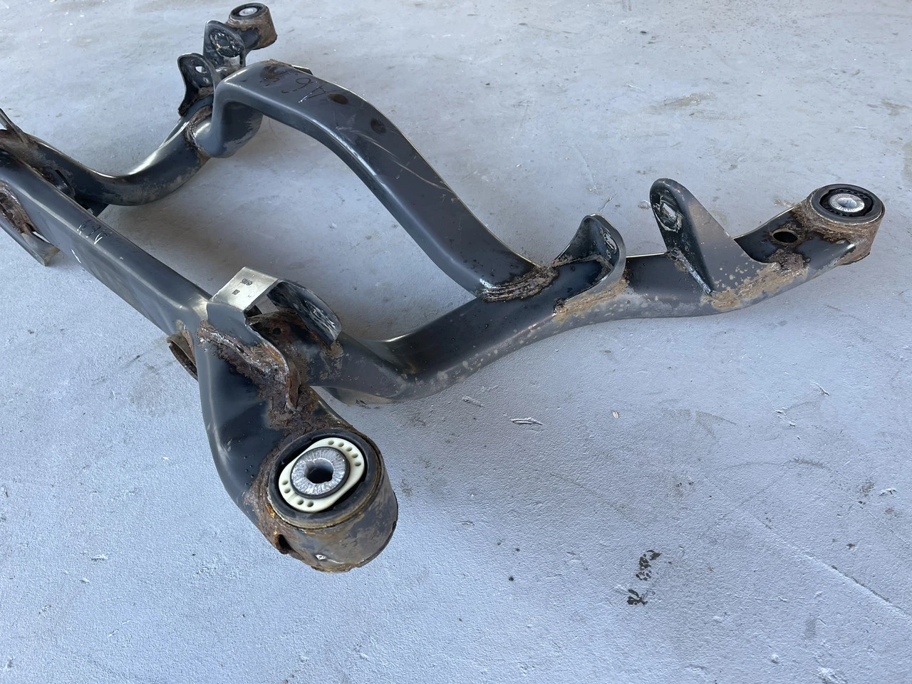 Балка задньої підвіски Audi A6 C6 2004-2011 підрамник Audi A6 C6 - фото 1