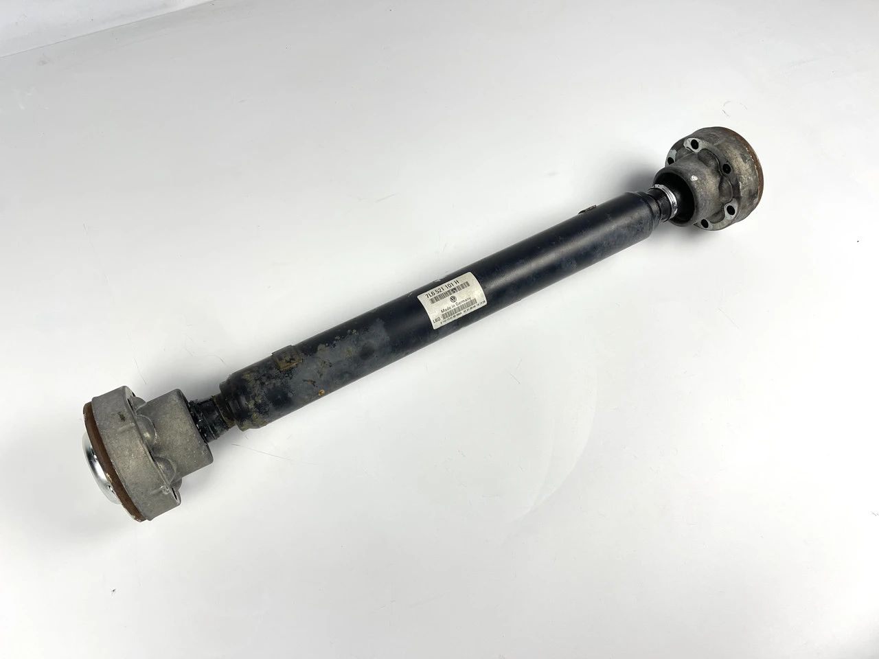 Кардан передній Audi Q7 Карданний вал Audi Q7 VW Touareg 7L6521101H - фото 1