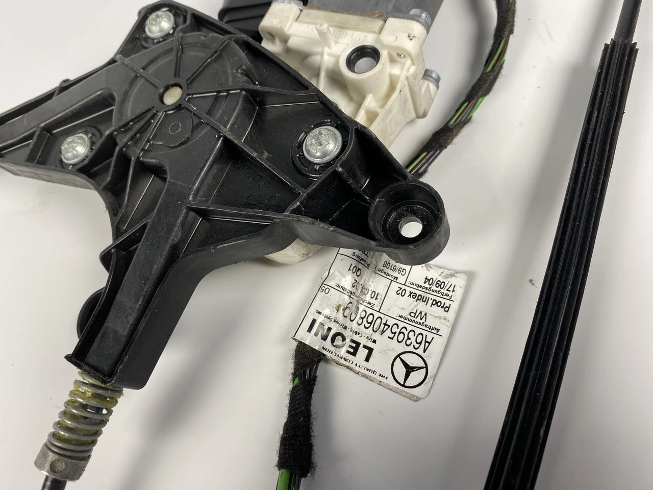 Склопідіймач передній правий Mercedes Vito 639 Віто 639 - фото 2