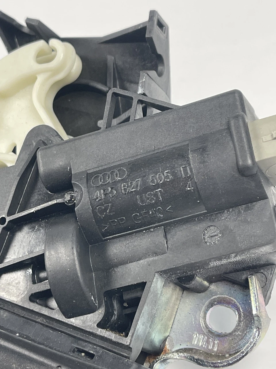 Замок кришки багажника Audi A4 B7 2004-2007 Ауди А4 Б7 4F5827505D - фото 3