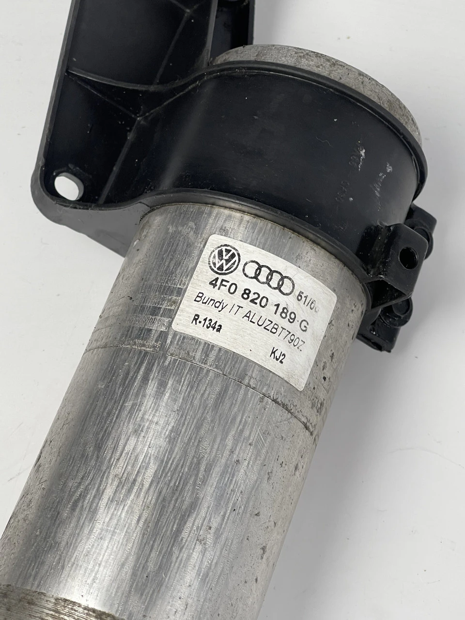 Осушитель кондиционера Audi A6 C6 Ауди A6 C6 4F0820189G - фото 1