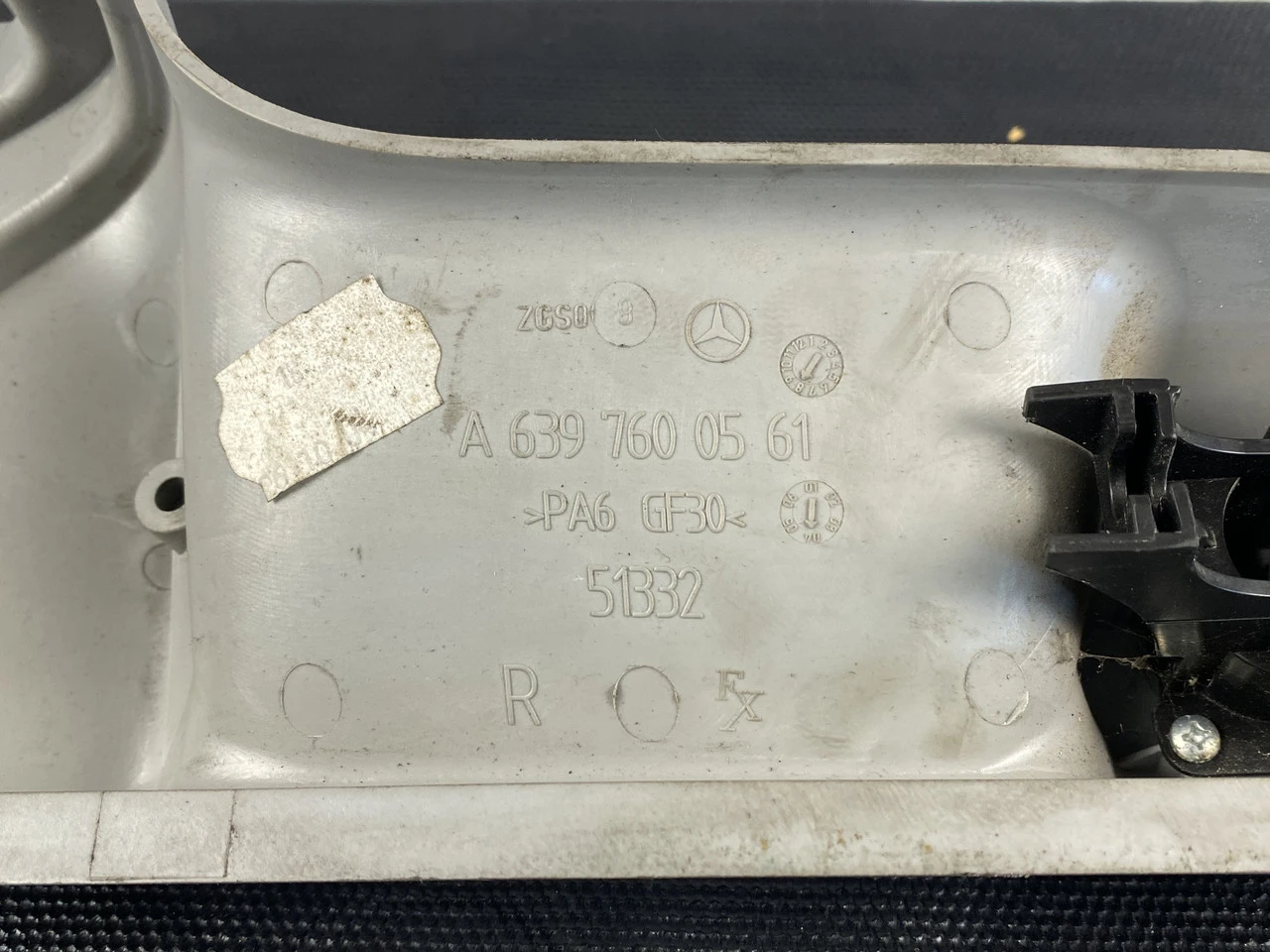 Ручка сдвижной двери внутренняя правая Mercedes Vito W639 2003-2014 Мерседес Вито A6397600561 - фото 3