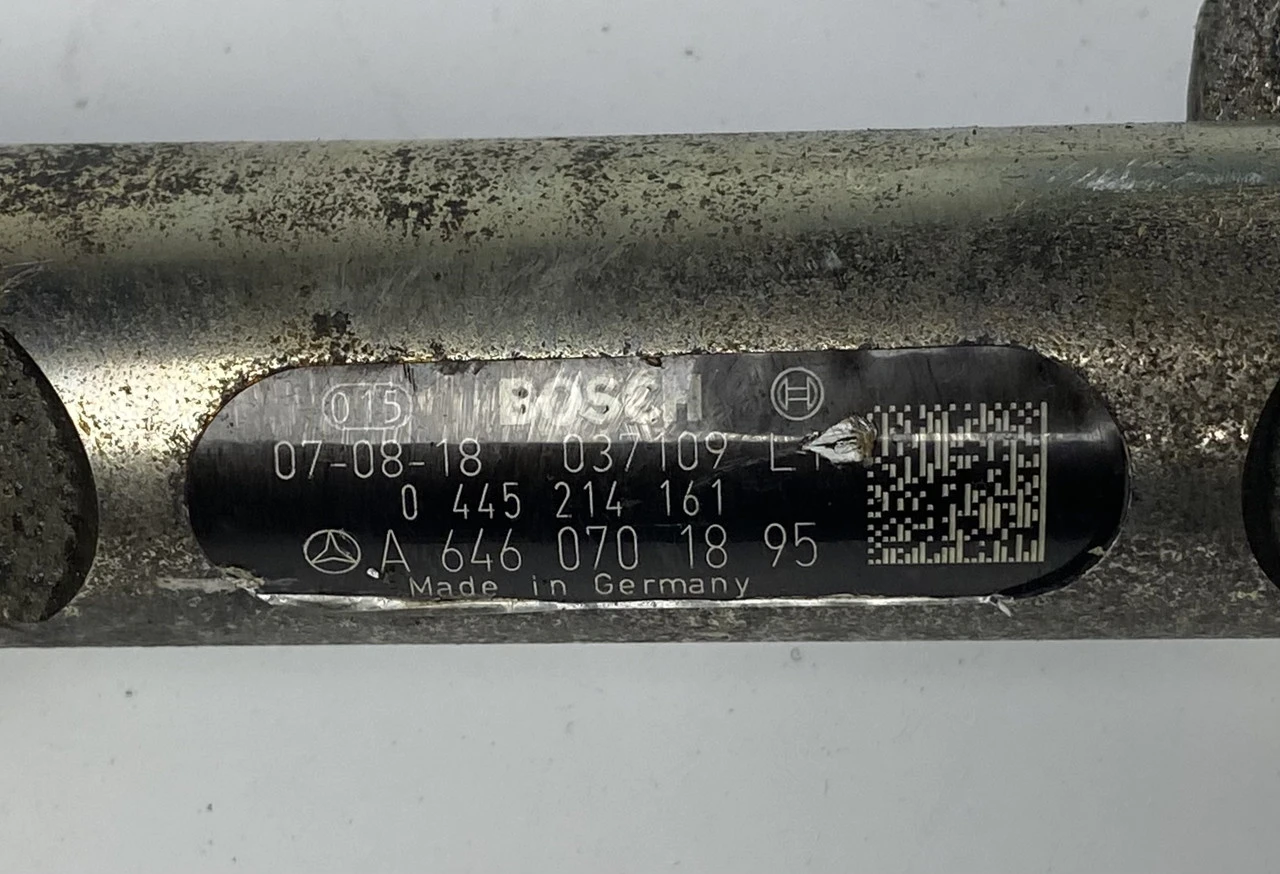 Регулятор тиску палива (клапан) Mercedes Sprinter 906 om646 Мерседес Спринтер A6420780149 - фото 3