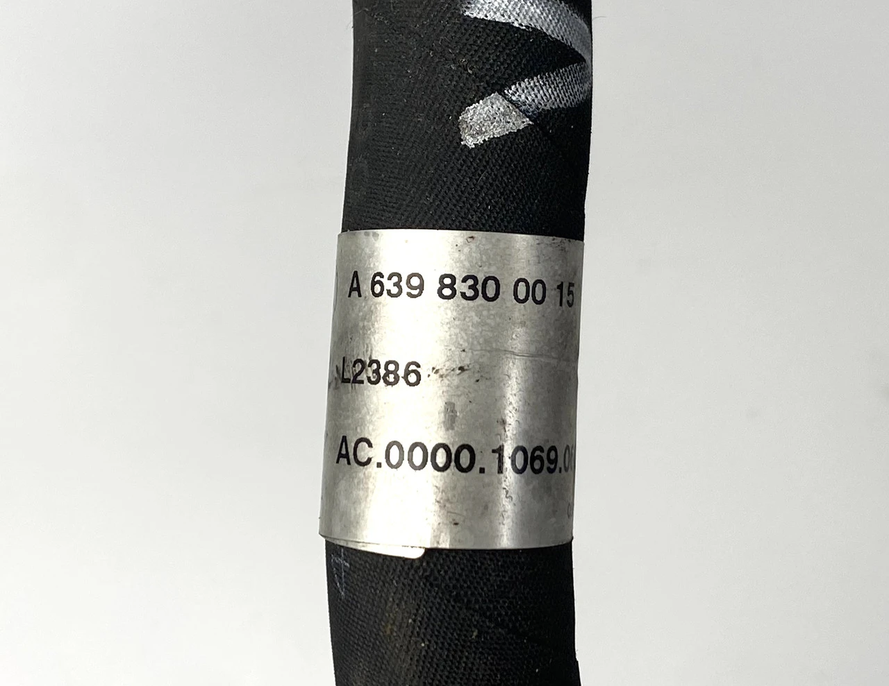 Трубка кондиционера Mercedes Vito 639 2003-2014 om646 Мерседес Вито A6398300015 - фото 3