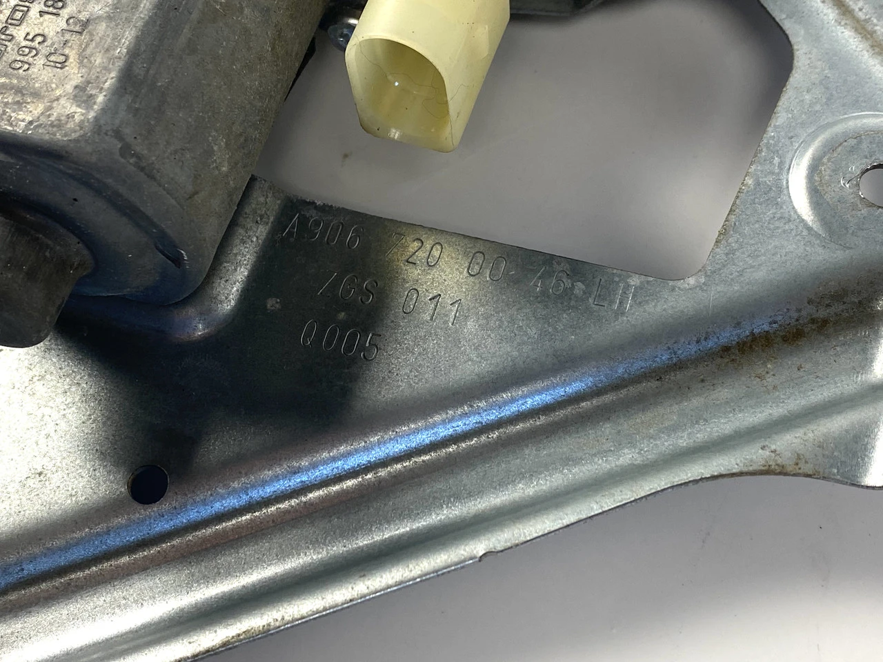 Склопідіймач електричний лівий Volkswagen Crafter (2006-2016) Фольксваген Крафтер A9067200046 - фото 4