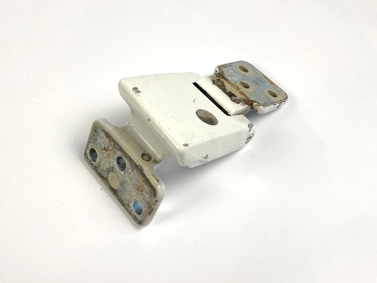 Петля задніх дверей верхня ліва Mercedes Sprinter 906 Мерседес Спринтер A9067400437 - фото 1