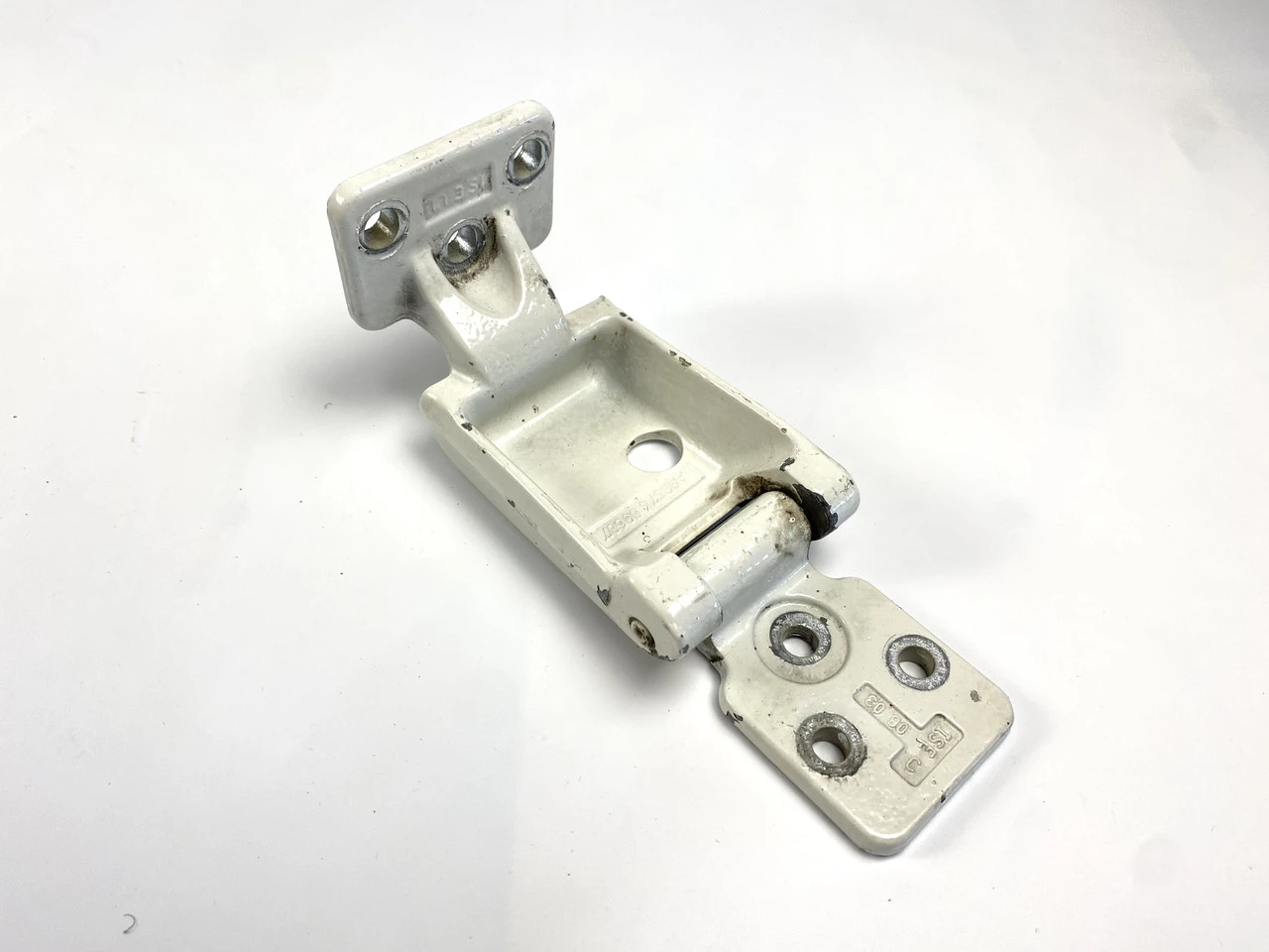 Петля задніх дверей нижня ліва Mercedes Sprinter 906 2006-2016 Мерседес Спринтер A9067400637 | ZAVTO.market