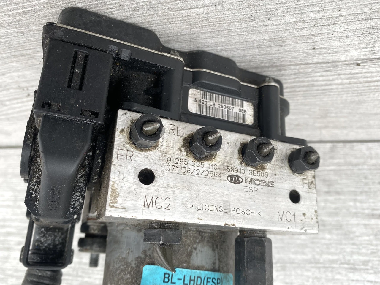 Блок керування ABS Kia Sorento 1 АБС Кіа Соренто 58910-3E500 - фото 4