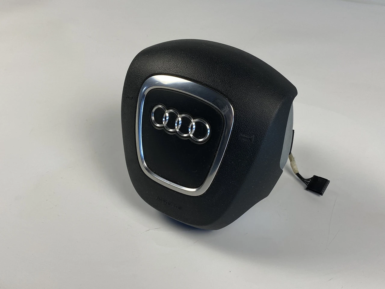 Подушка безпеки водія Audi A6 C6 4 шпильки Airbag Аудіо А6 С6 4F0880201BH - фото 2
