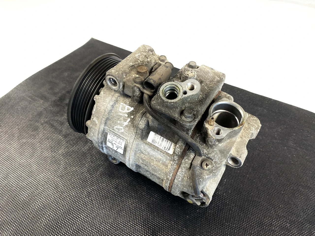 Компресор кондиціонера Mercedes Vito 639 om646 2003-2010г Віто 639 A0012301711 - фото 1