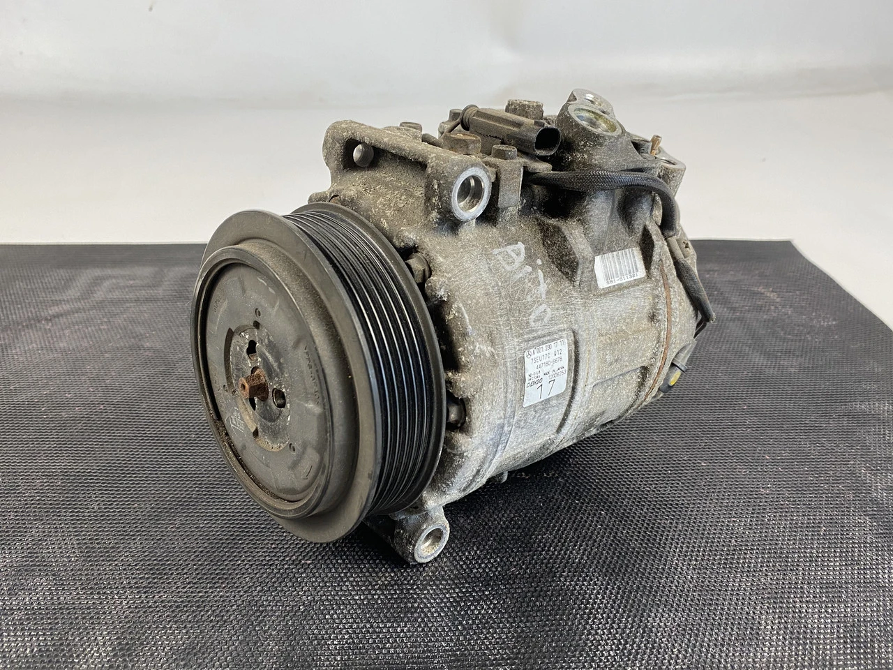 Компресор кондиціонера Mercedes Vito 639 om646 2003-2010г Віто 639 A0012301711 - фото 2