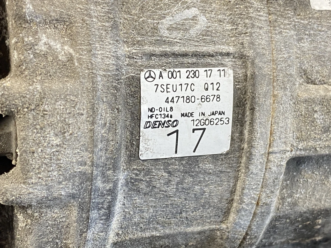 Компресор кондиціонера Mercedes Vito 639 om646 2003-2010г Віто 639 A0012301711 - фото 3