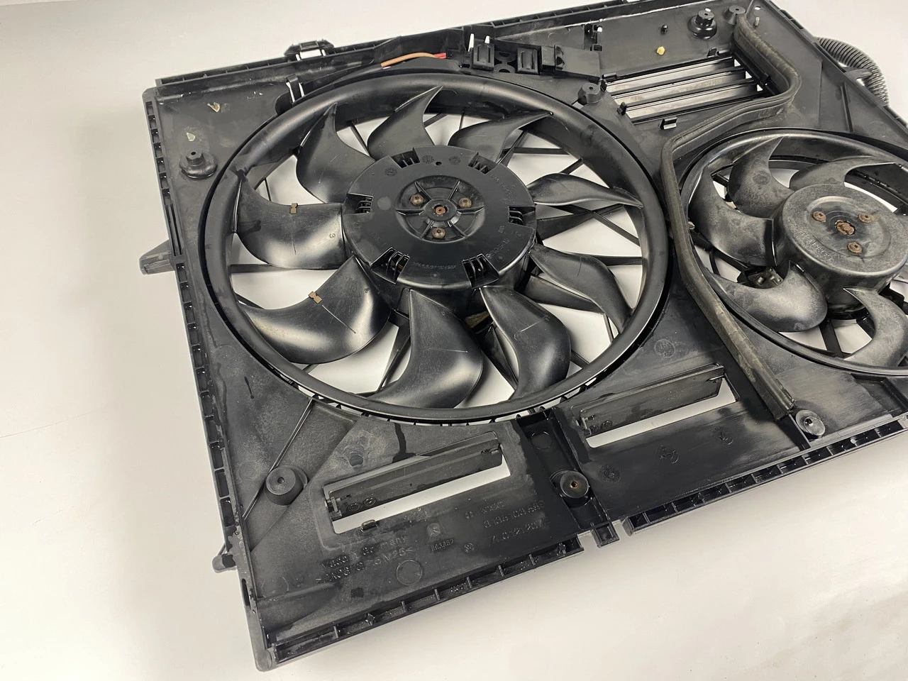 Дифузор вентилятор Audi Q7 Ауді ку7 VW Touareg 3.0 TDI 4L0121203G 7L0959455E 4L0959455C - фото 2