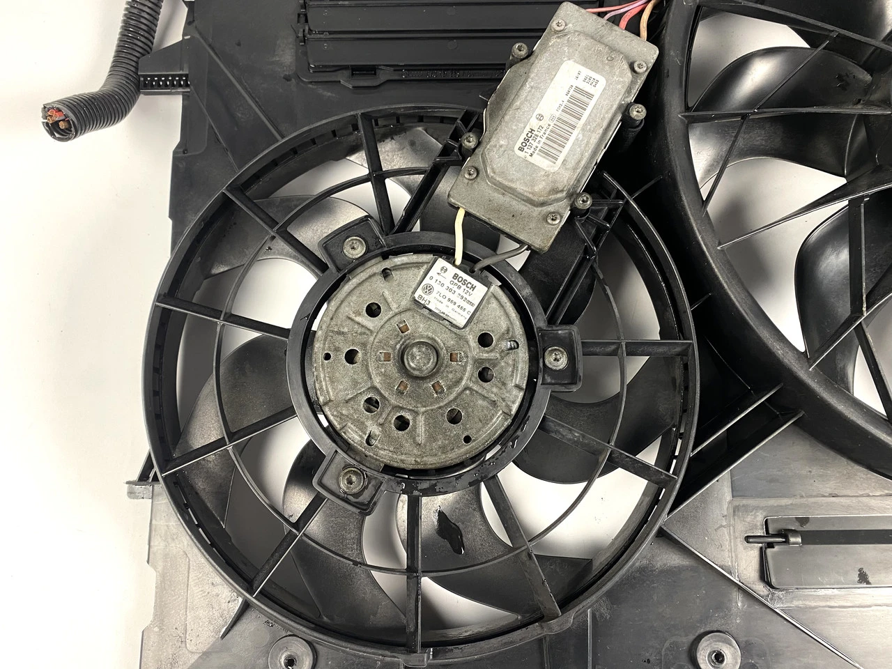 Дифузор вентилятор Audi Q7 Ауді ку7 VW Touareg 3.0 TDI 4L0121203G 7L0959455E 4L0959455C - фото 6