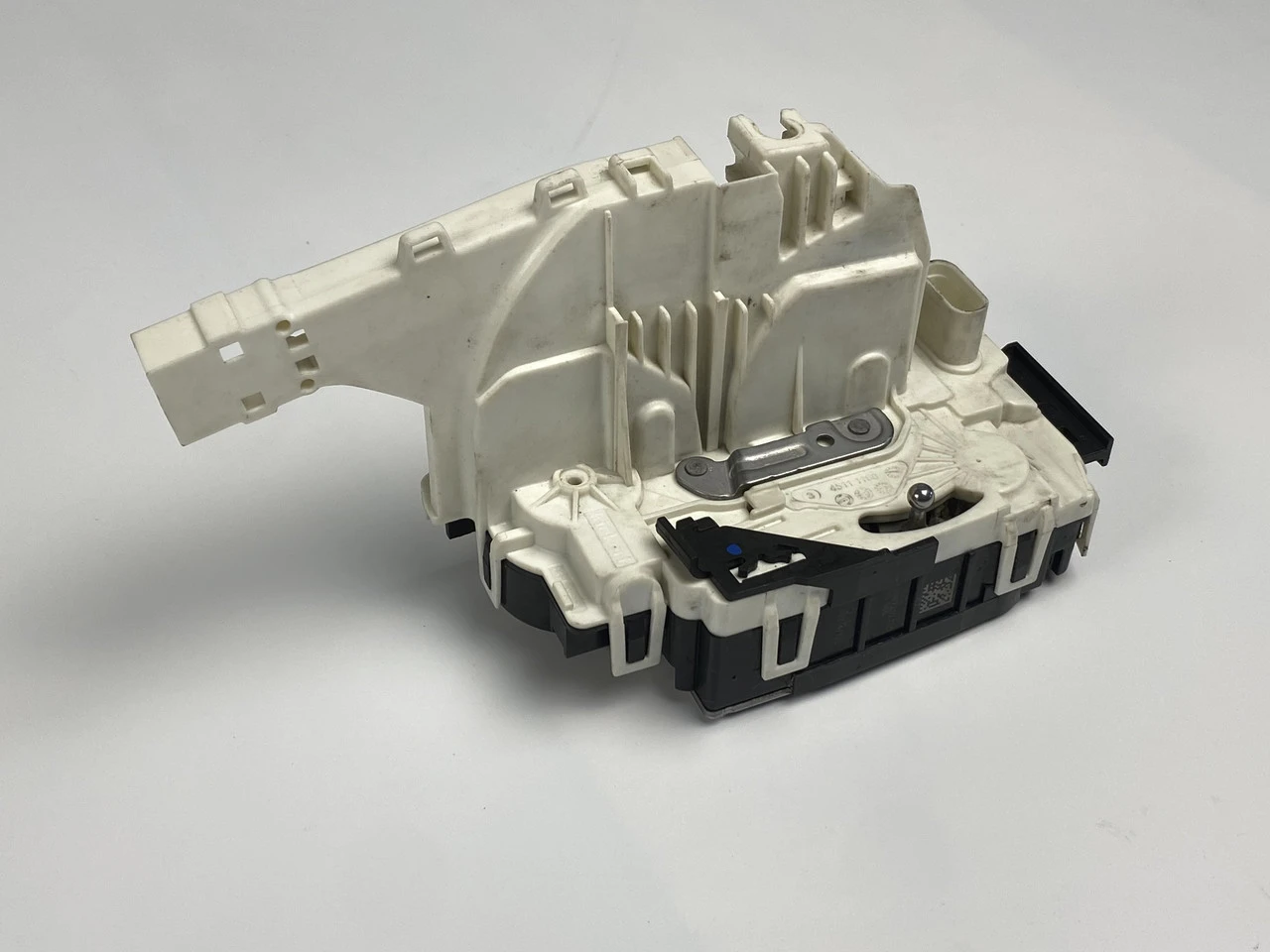 Замок двери передней левой Volkswagen Crafter 06-16 Крафтер A9067202135 - фото 2