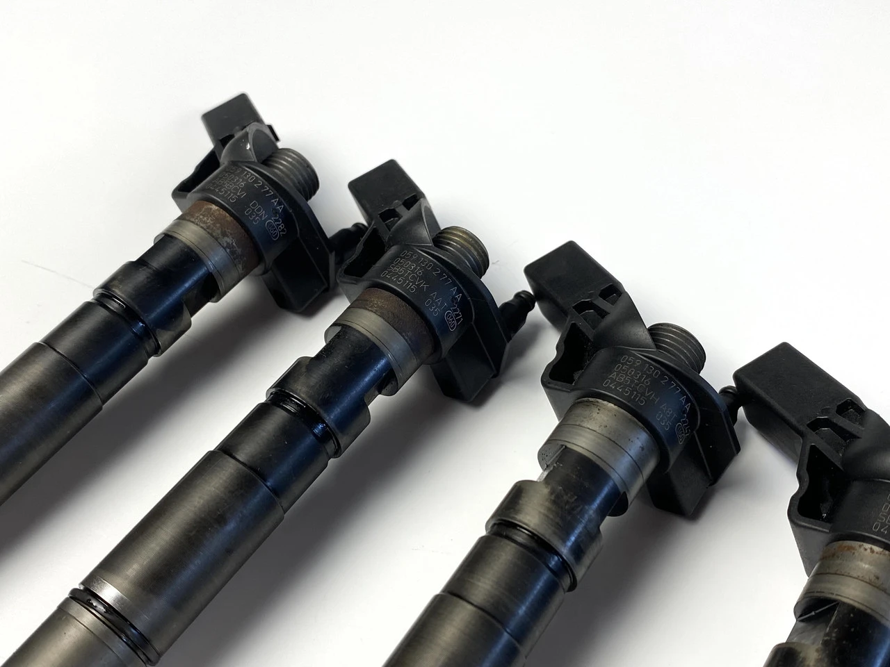 Форсунки Audi A6 C6 3.0 форсунка Ауди А6 С6 0445115035 059130277AA - фото 2