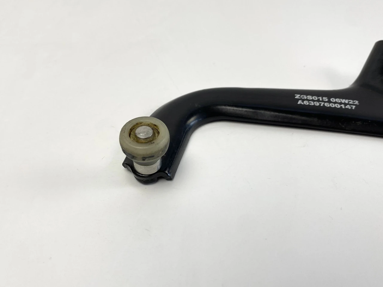 Ролик бічних дверей правий верхній Mercedes Vito 639 Мерседес Віто 639 A6397600147 - фото 1