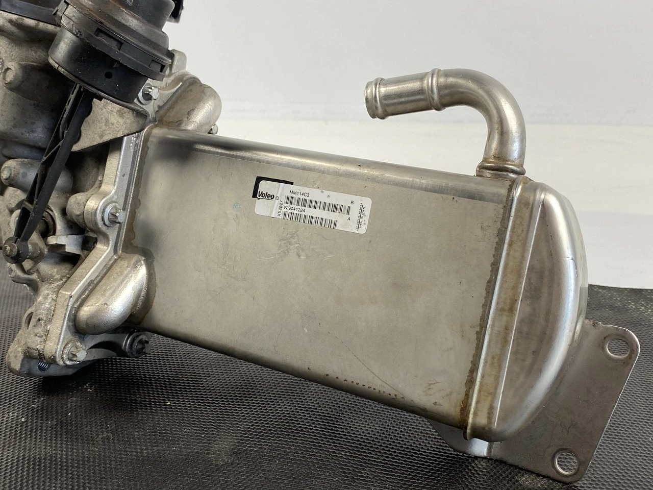 Клапан EGR Volkswagen T5 2.0 ЕГР Фольксваген Т5 03L131512DK - фото 1