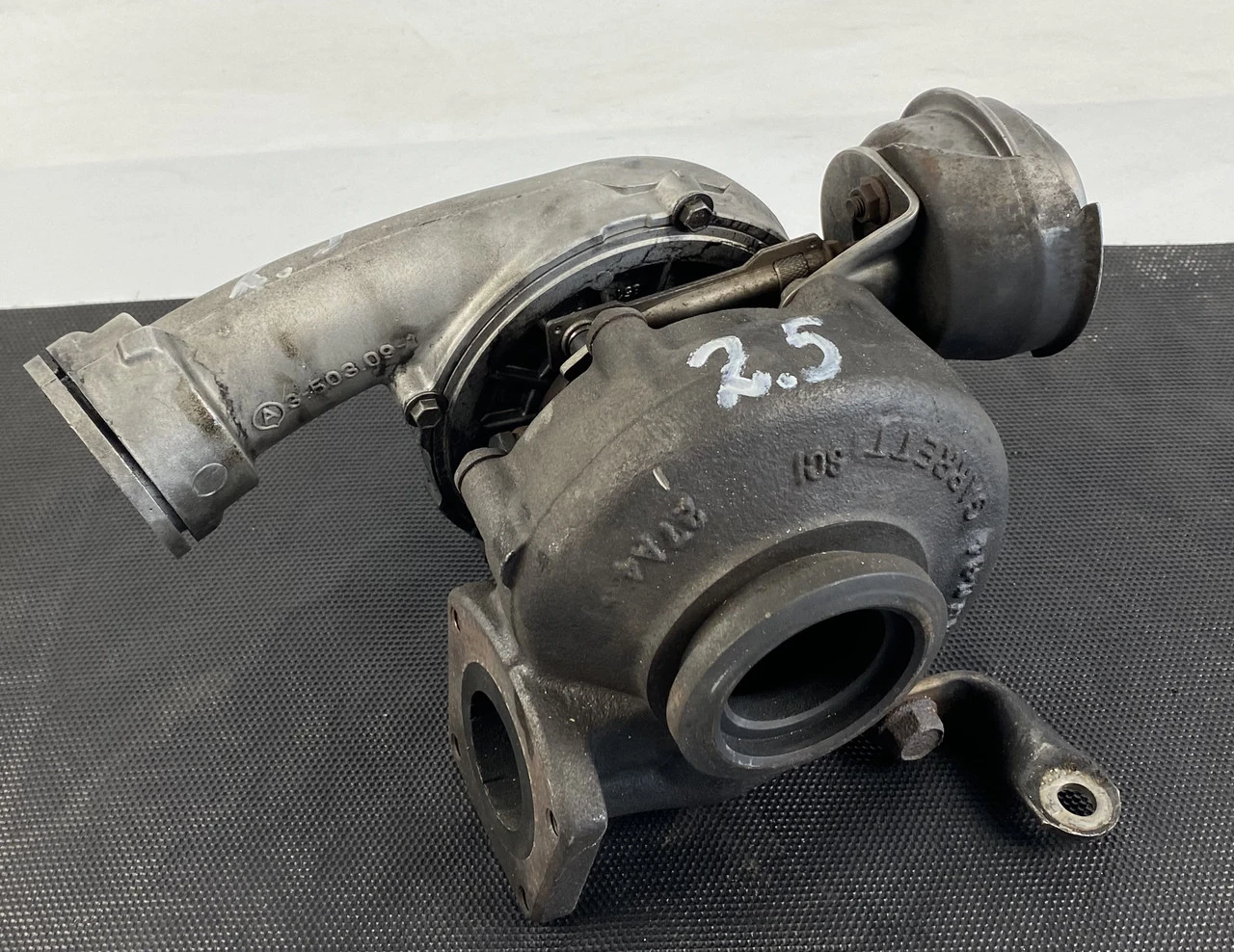 Турбина Volkswagen T5 2.5 TDI 2003-2010 Фольксваген Т5 070145701H - фото 2