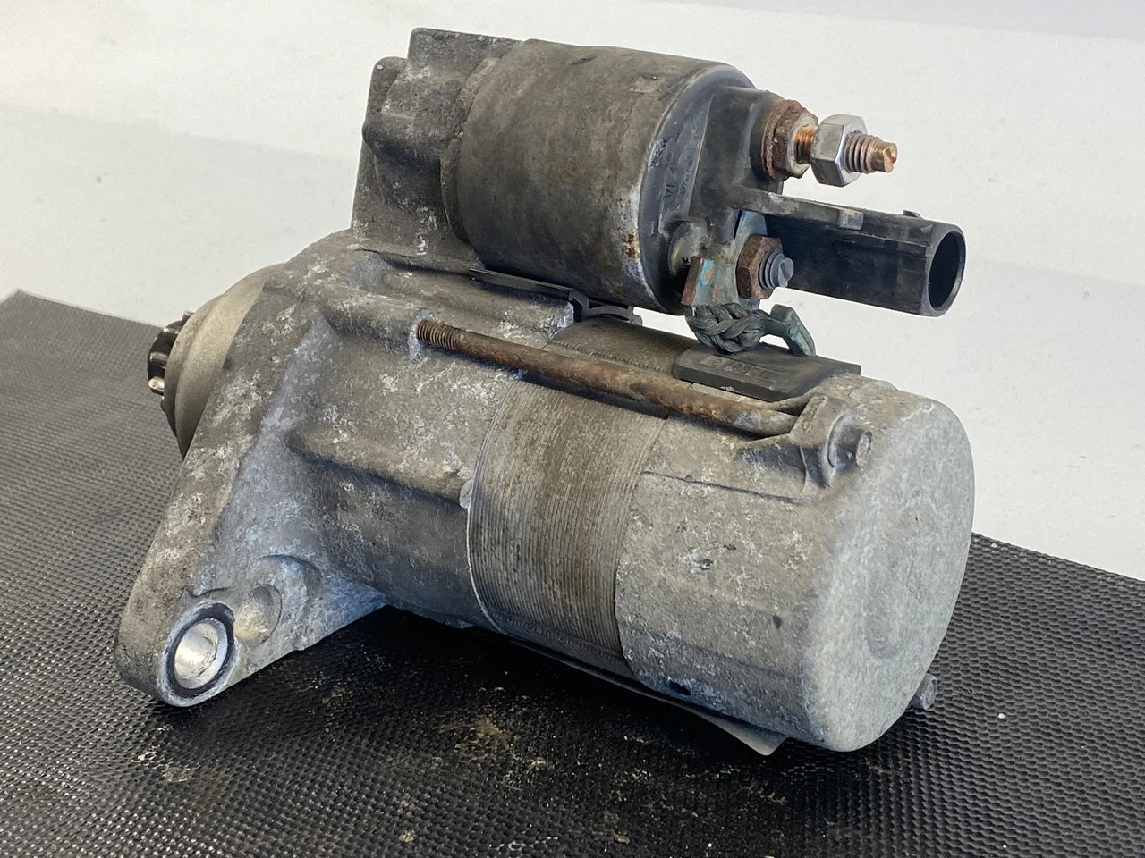 Стартер Фольксваген Т5 1.9TDI 2003-2010 VW T5 02Z911023H - фото 1