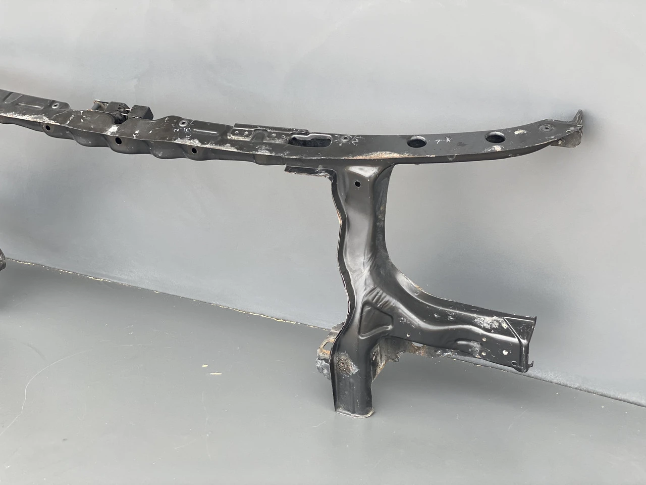 Телевізор (установна панель) VW T5 2003-2010 Volkswagen T5 L7H000043T - фото 1