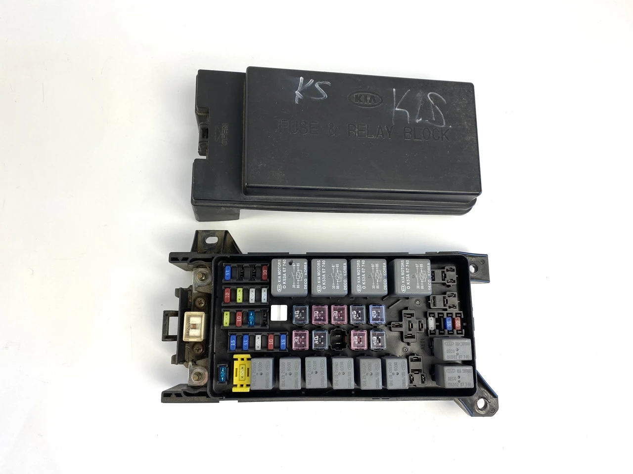 Блок запобіжників Kia Sorento 1.5crdi 2002-2009 Кіа Соренто 911603E040 | ZAVTO.market