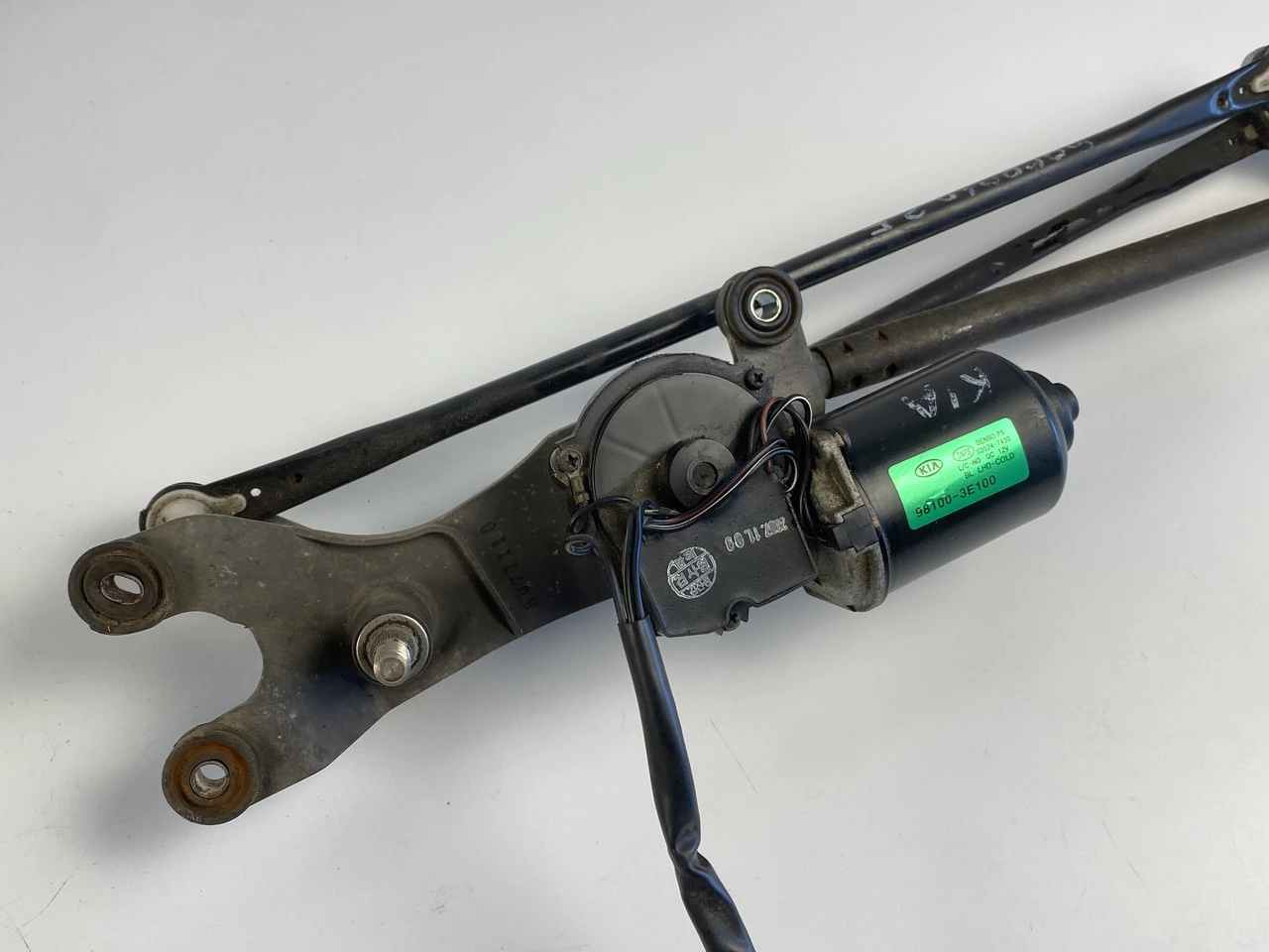 Трапеция дворников Kia Sorento 1 2002-2009 моторчик дворников Киа Соренто 1 981003E100 - фото 1