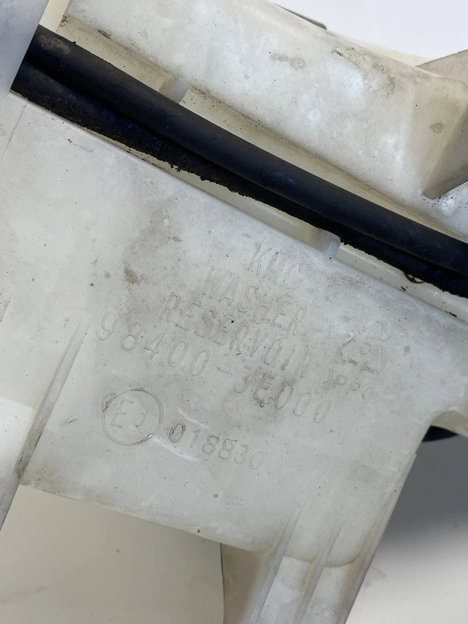 Бачок омывателя стекла фар Kia sorento 1 2002-2009 Киа Соренто 1 984003E000 - фото 2