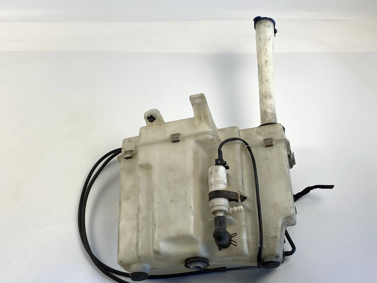 Бачок омывателя стекла фар Kia sorento 1 2002-2009 Киа Соренто 1 984003E000 - фото 3