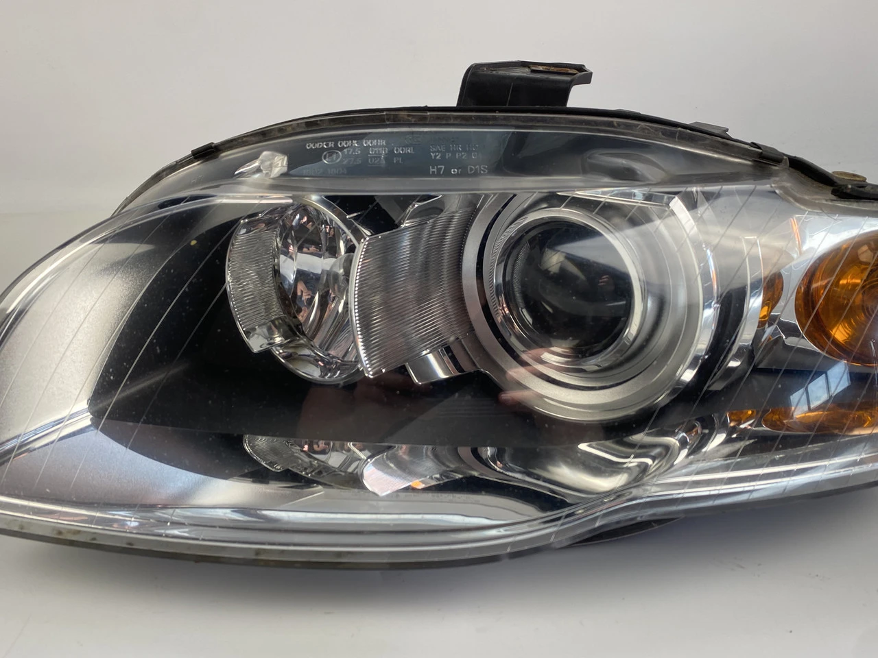 Фара ліва Audi A4 B7 2004-2007 Xenon Аудіо А4 Б7 8E0941029BB - фото 1