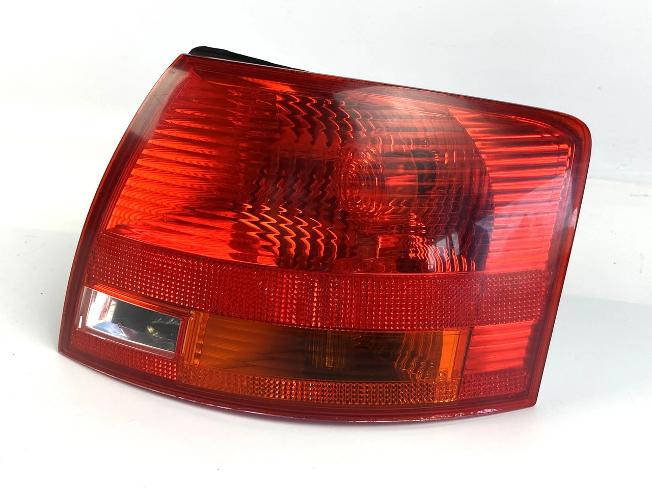 Ліхтар задній правий Audi A4 B7 стоп Ауді А4 Б7 8E9945096E - фото 1