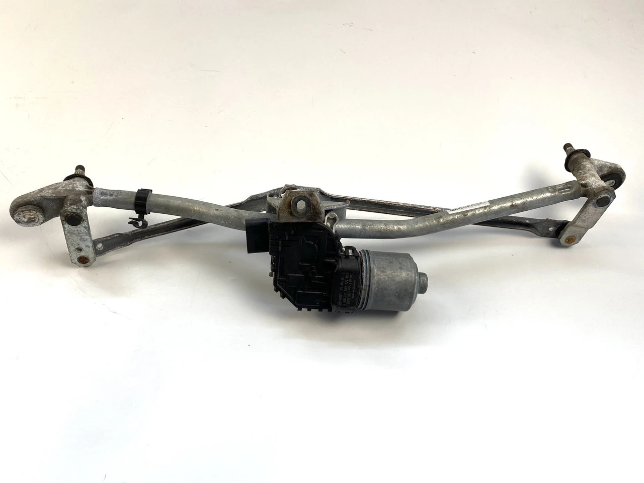 Трапеція склоочисника з моторчиком Audi A4 B7 Ауді А4 Б7 8E1955119 8E1955023E | ZAVTO.market