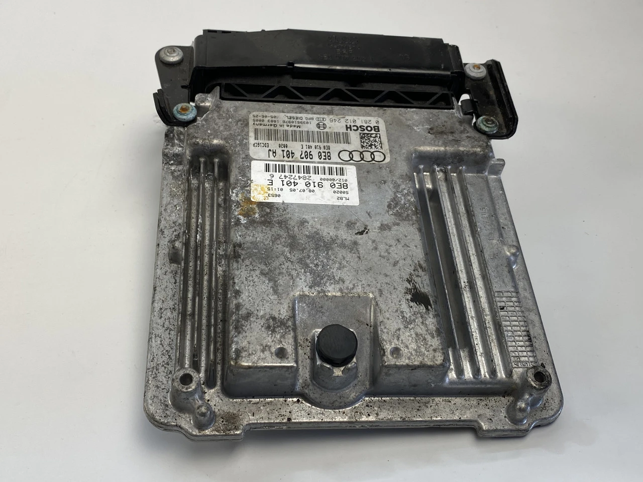 Блок керування двигуном Audi A4 B7 Ауді А4 Б7 8E0907401AJ - фото 1