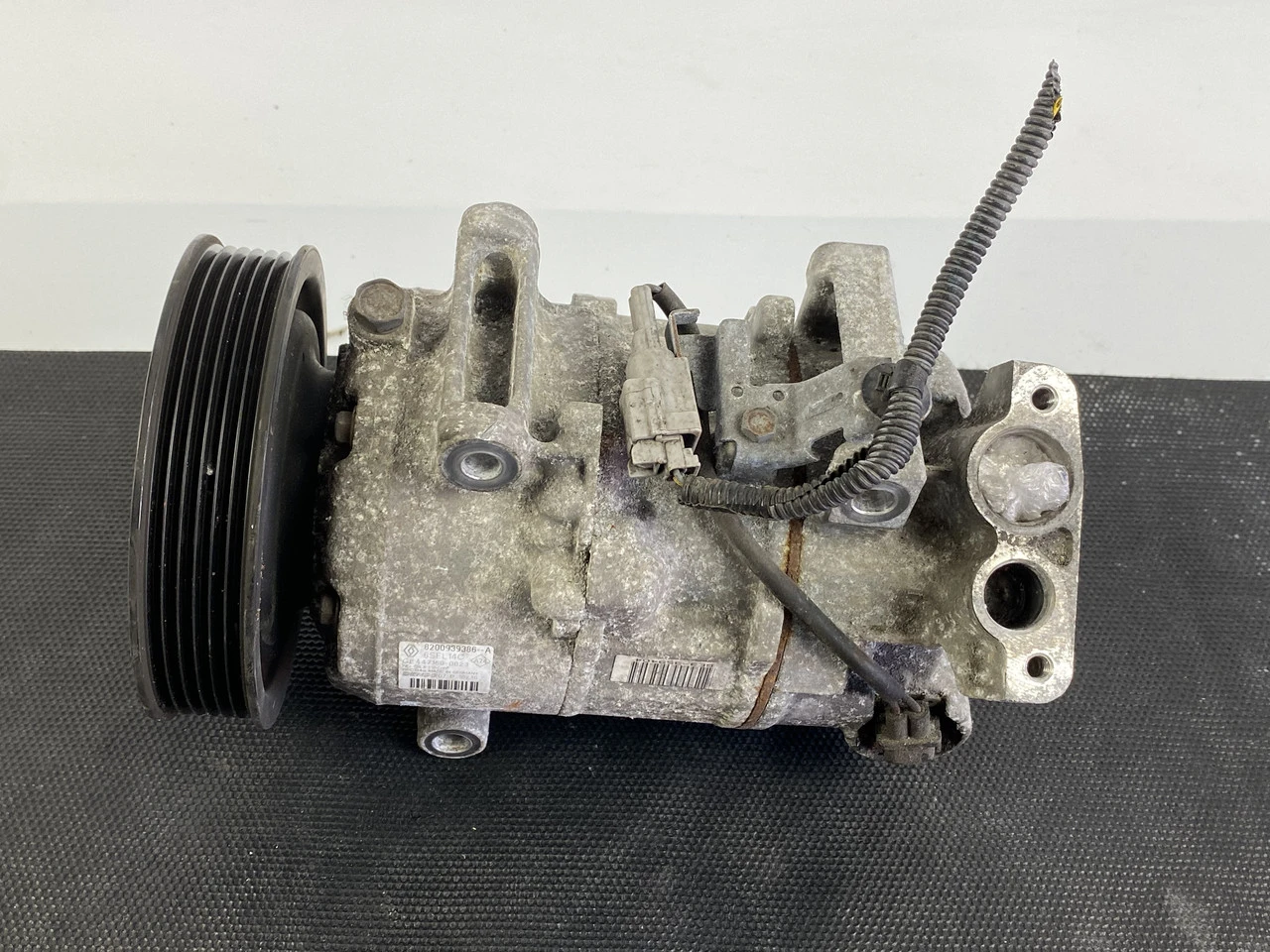 Компресор кондиціонера Renault Megane | 1.5dCi Рено Меган 3 6SEL14C 8200939386A - фото 2