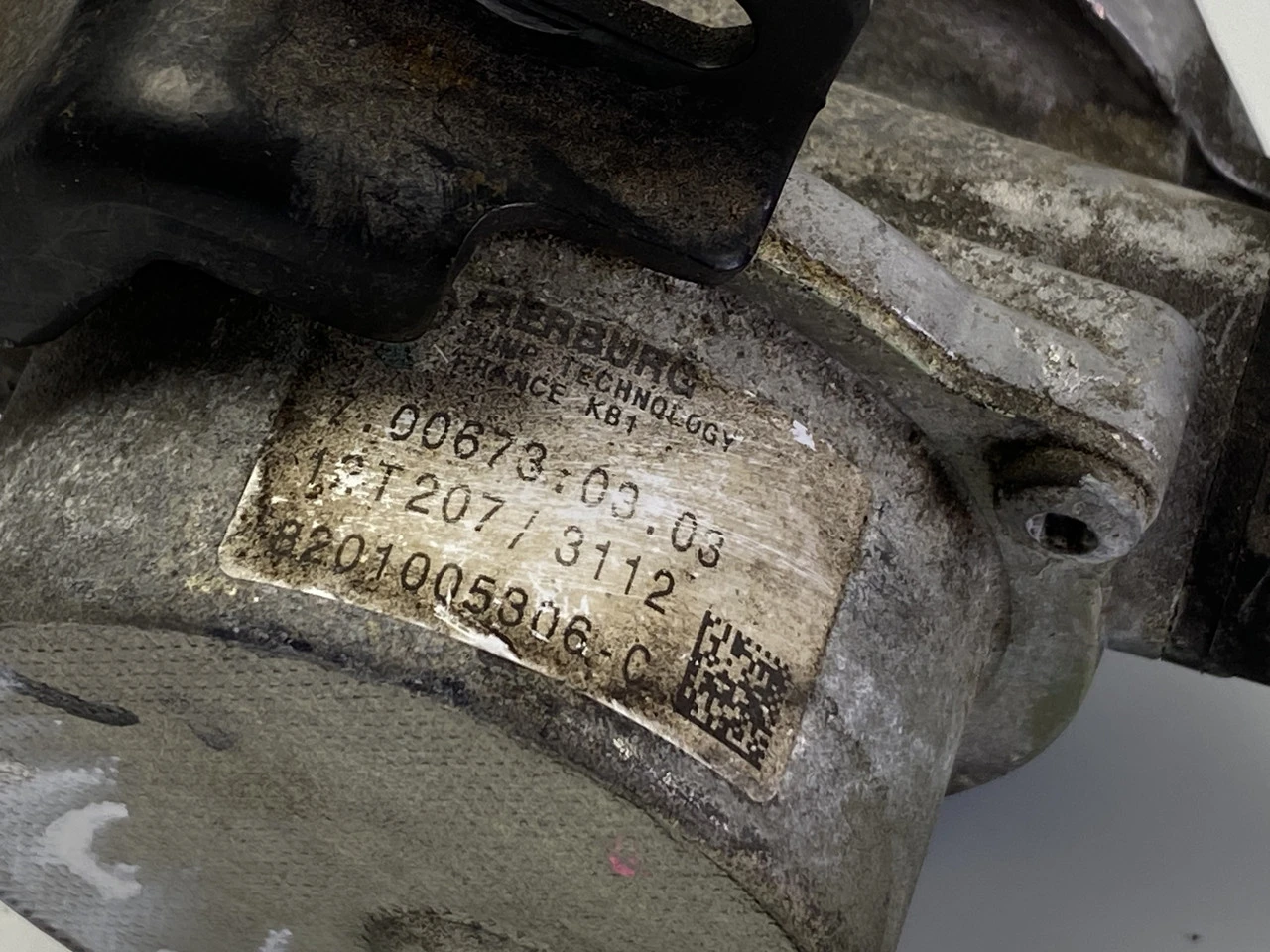 Вакуумний насос Renault Megane 3 2009-2015 1.5 dCi Рено Меган 3 8201005306C - фото 1