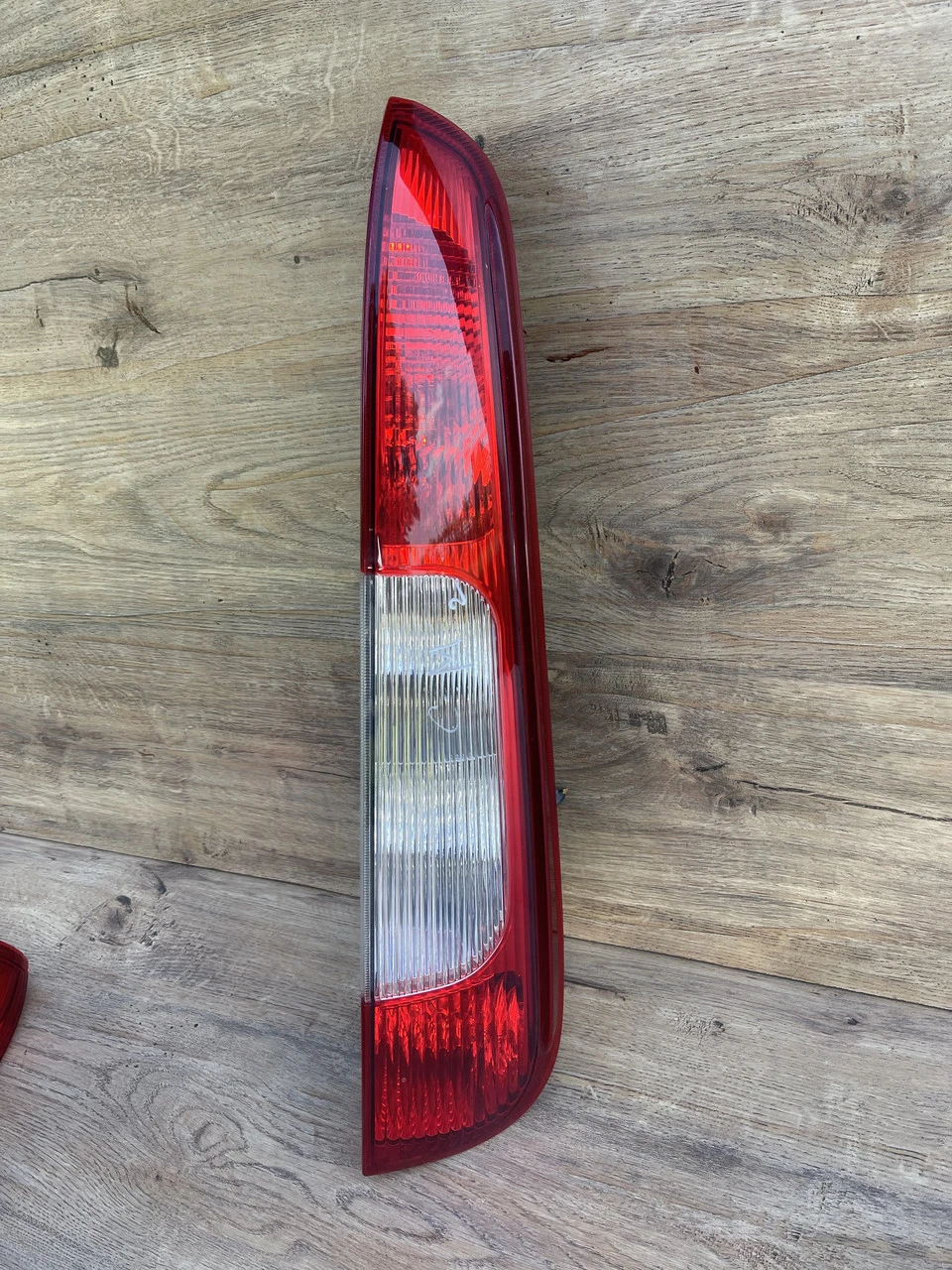 Ліхтар задній правий Ford Focus C-Max 2003-2010 фонар  стоп Форд Фокус С-Макс - фото 1