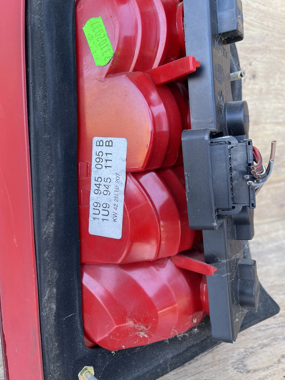 Ліхтар задній лівий Skoda Octavia combi 97-10р (як новий) Фонарь стоп Шкода Октавія універсал - фото 3