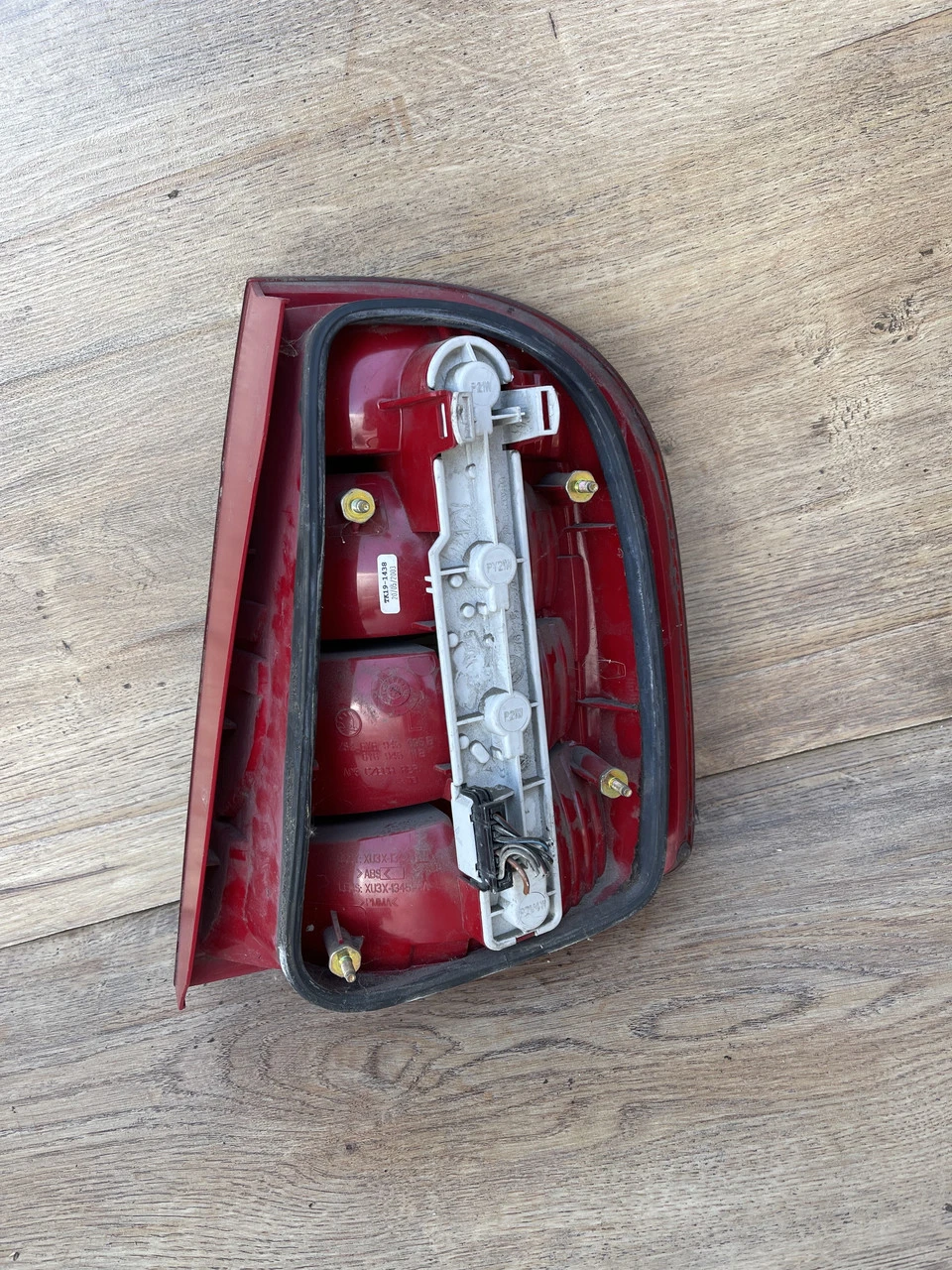 Ліхтар задній лівий Skoda Fabia 99-05р хетчбек стоп левий Шкода Фабия - фото 3